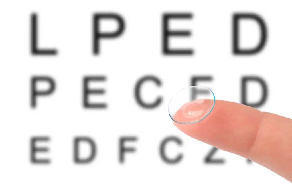 Des lentilles de nuit capables de guérir la myopie : c'est quoi  l'orthokératologie ?