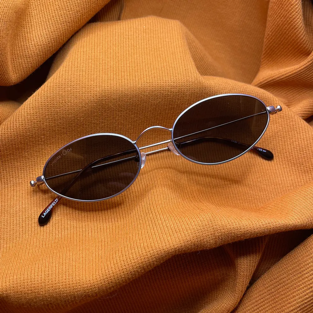 Lunettes vintage avec certificat unique d'authenticité